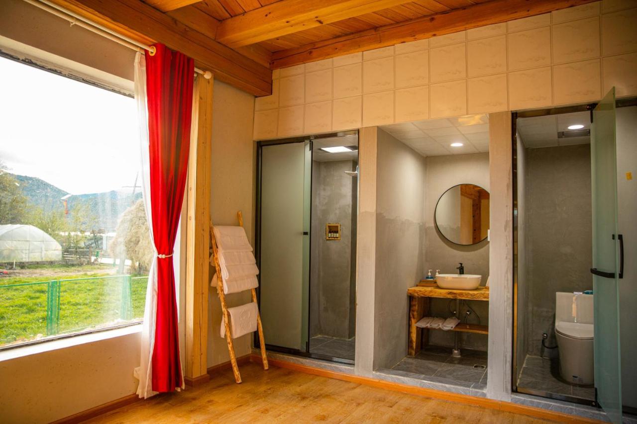 Aurora Hotel Shangri-La Eksteriør bilde